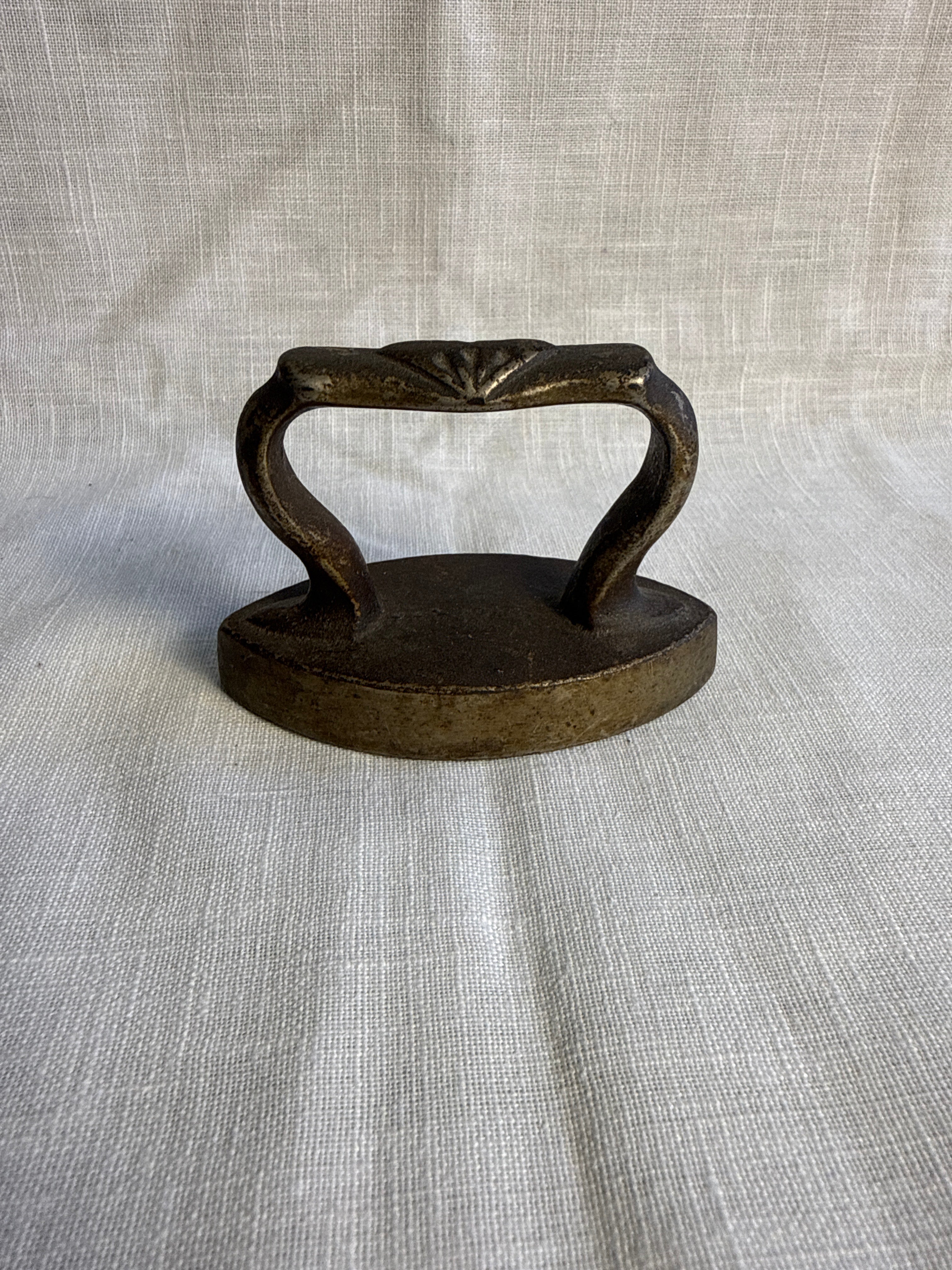 Small Decorative Child’s Sad Iron 7