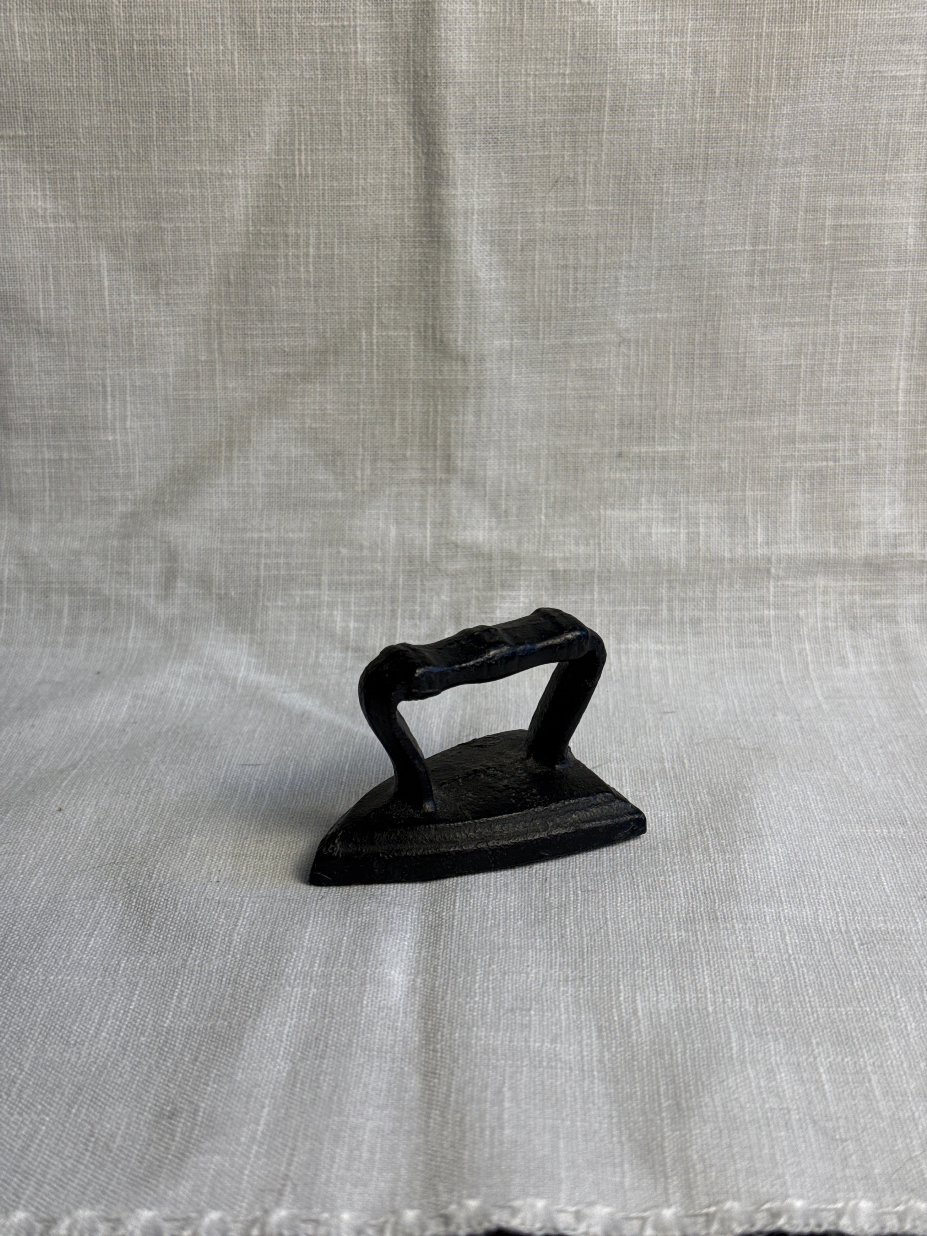 Small Decorative Child’s Sad Iron 5