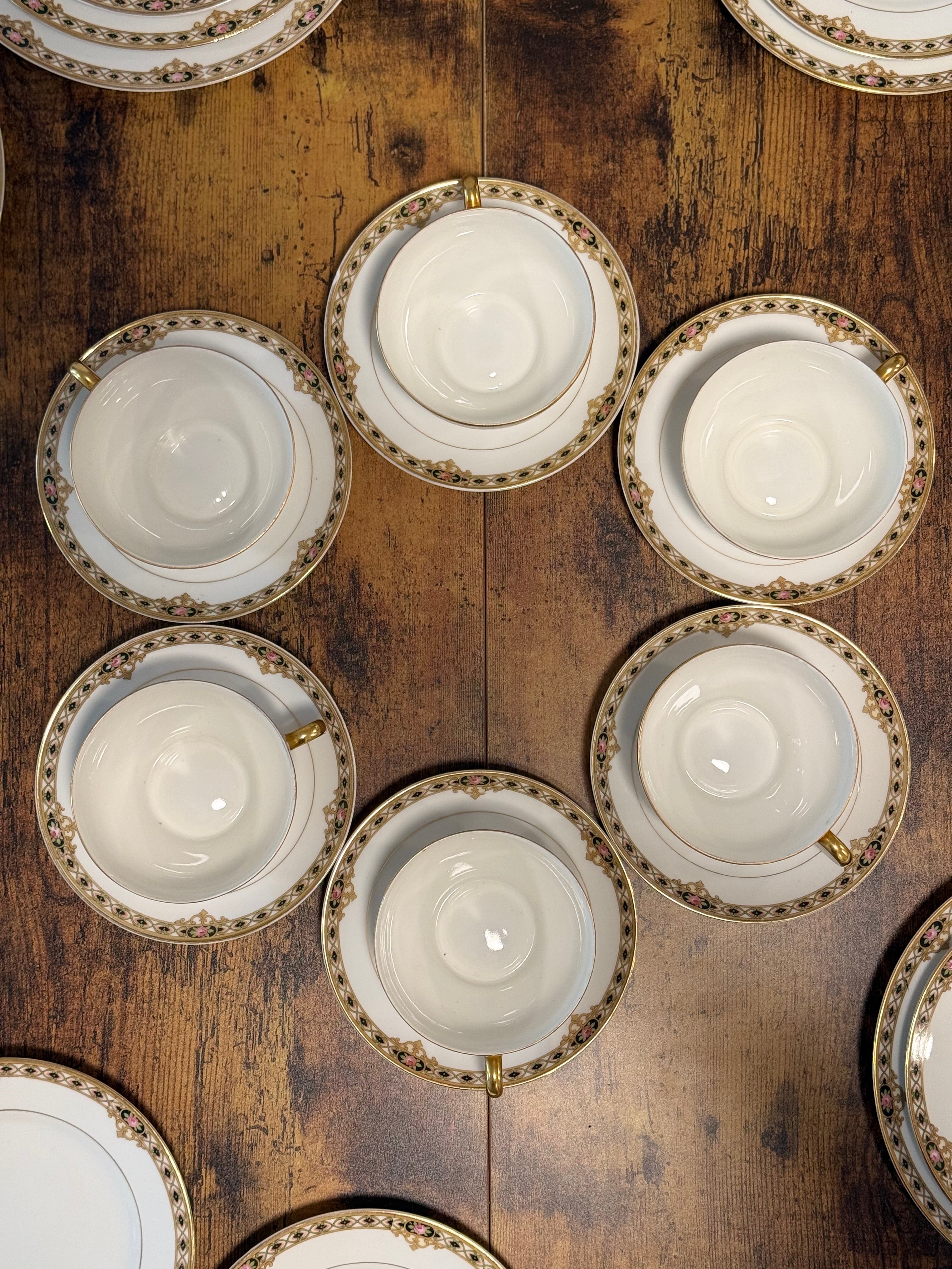 Noritake “The Ceylon” 29pc Set