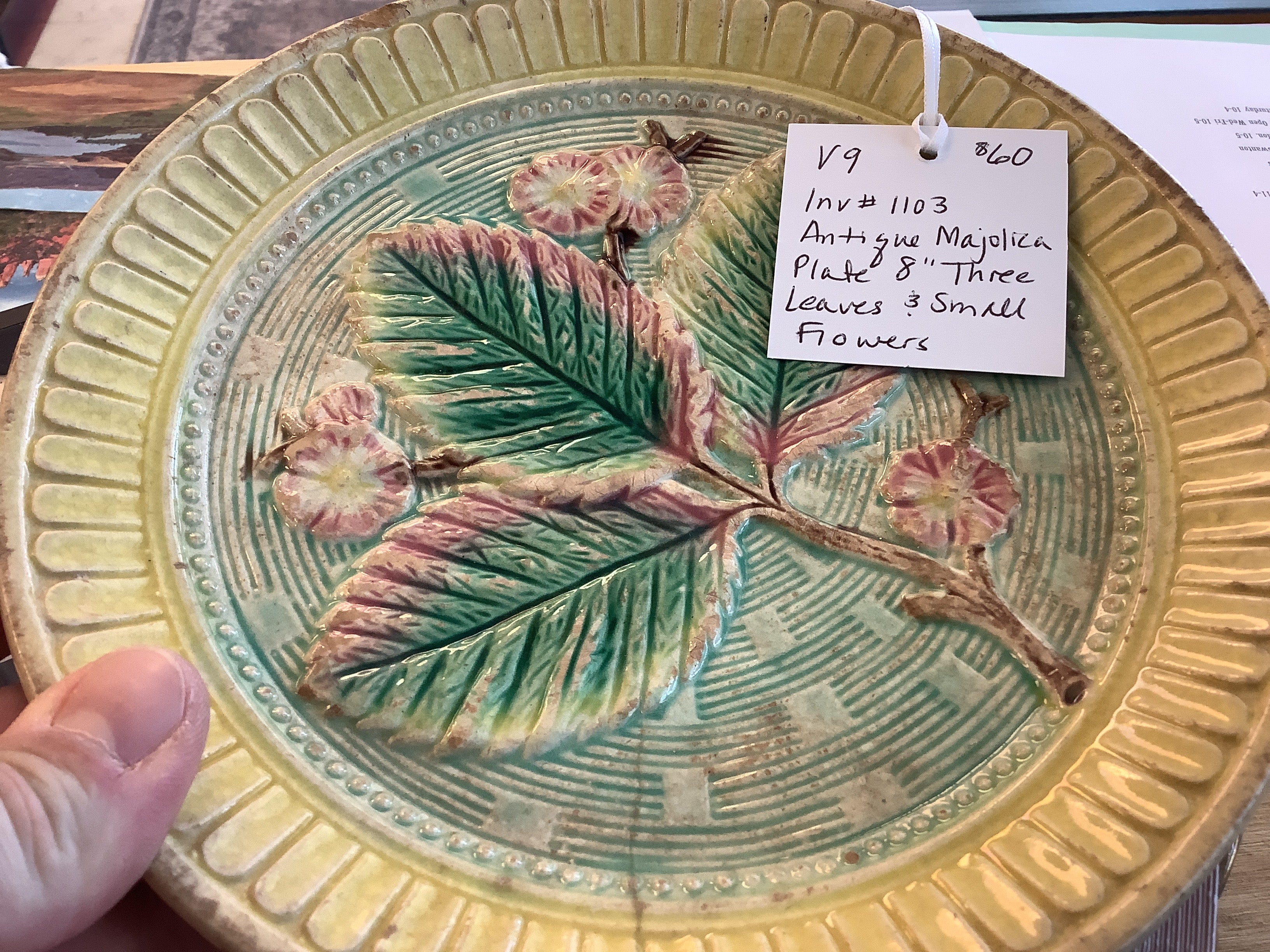 #1104, 2066, 2068, 2067, 1103 majollica 5 plates