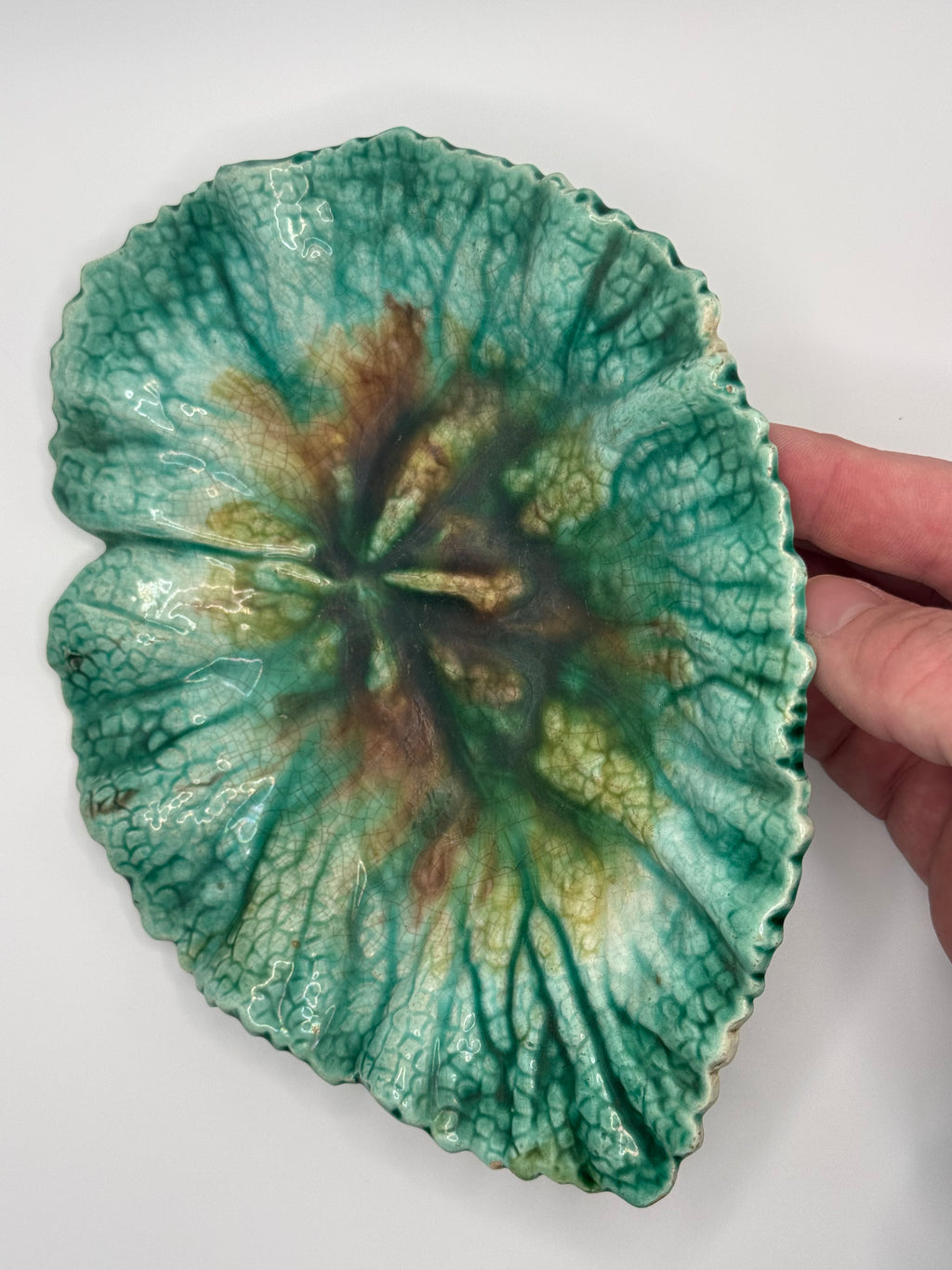 Vintage Majolica Green & Brown Leaf Dish – Botanical Ceramic Trinket / Serving Plat