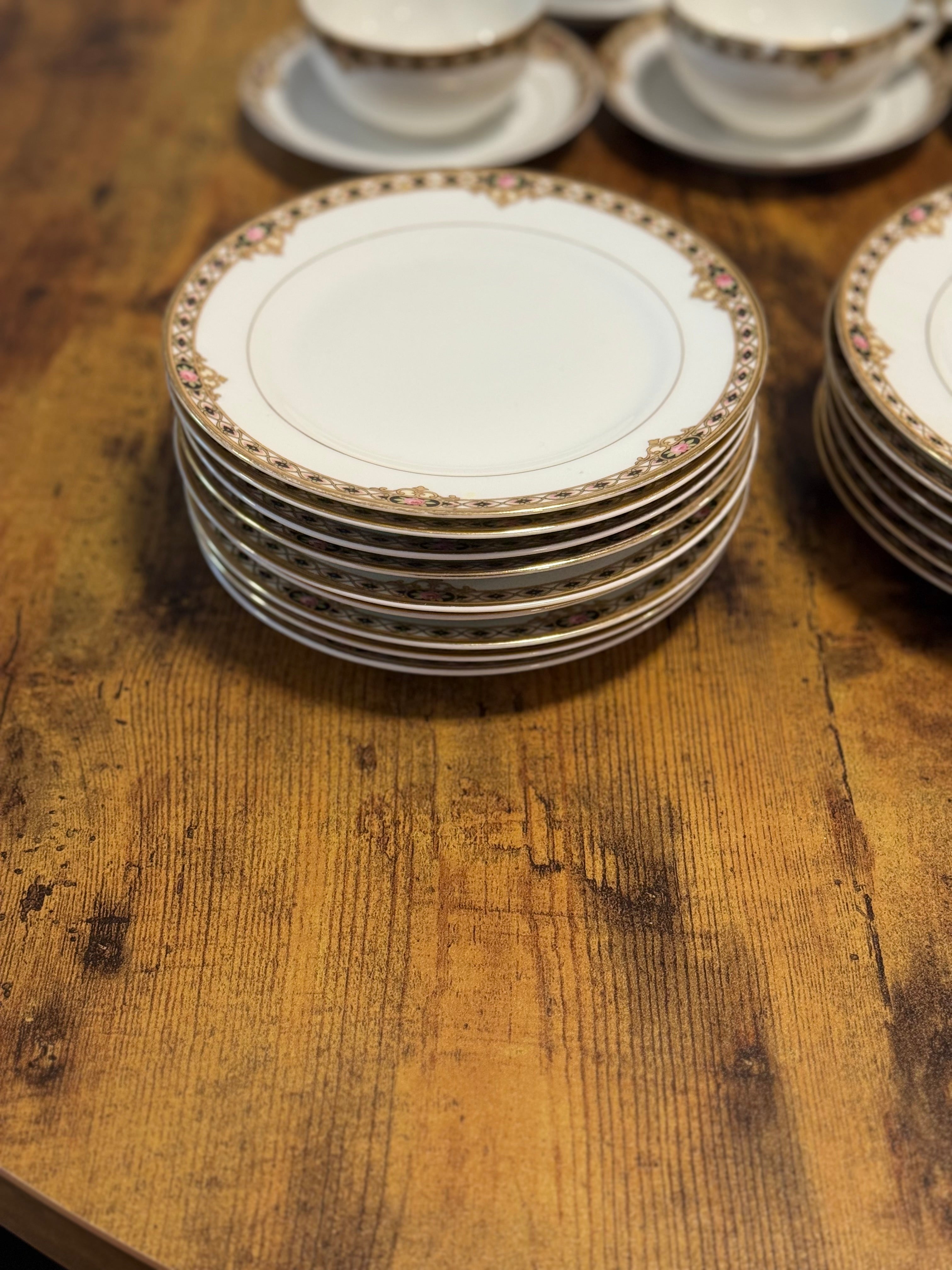 Noritake “The Ceylon” 29pc Set