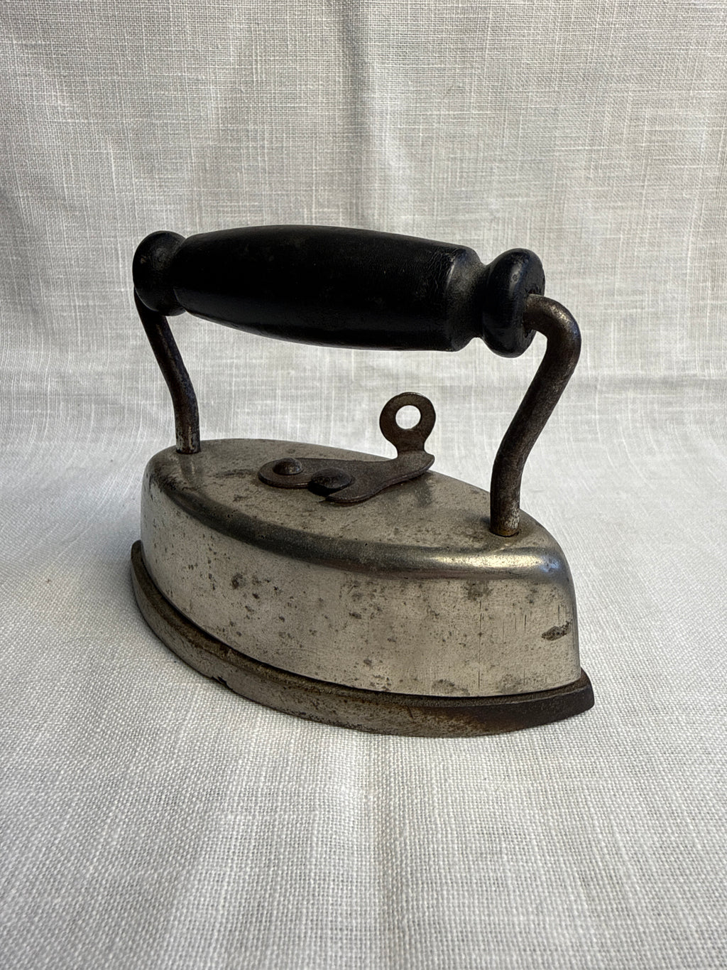 Small Decorative Child’s Sad Iron 8