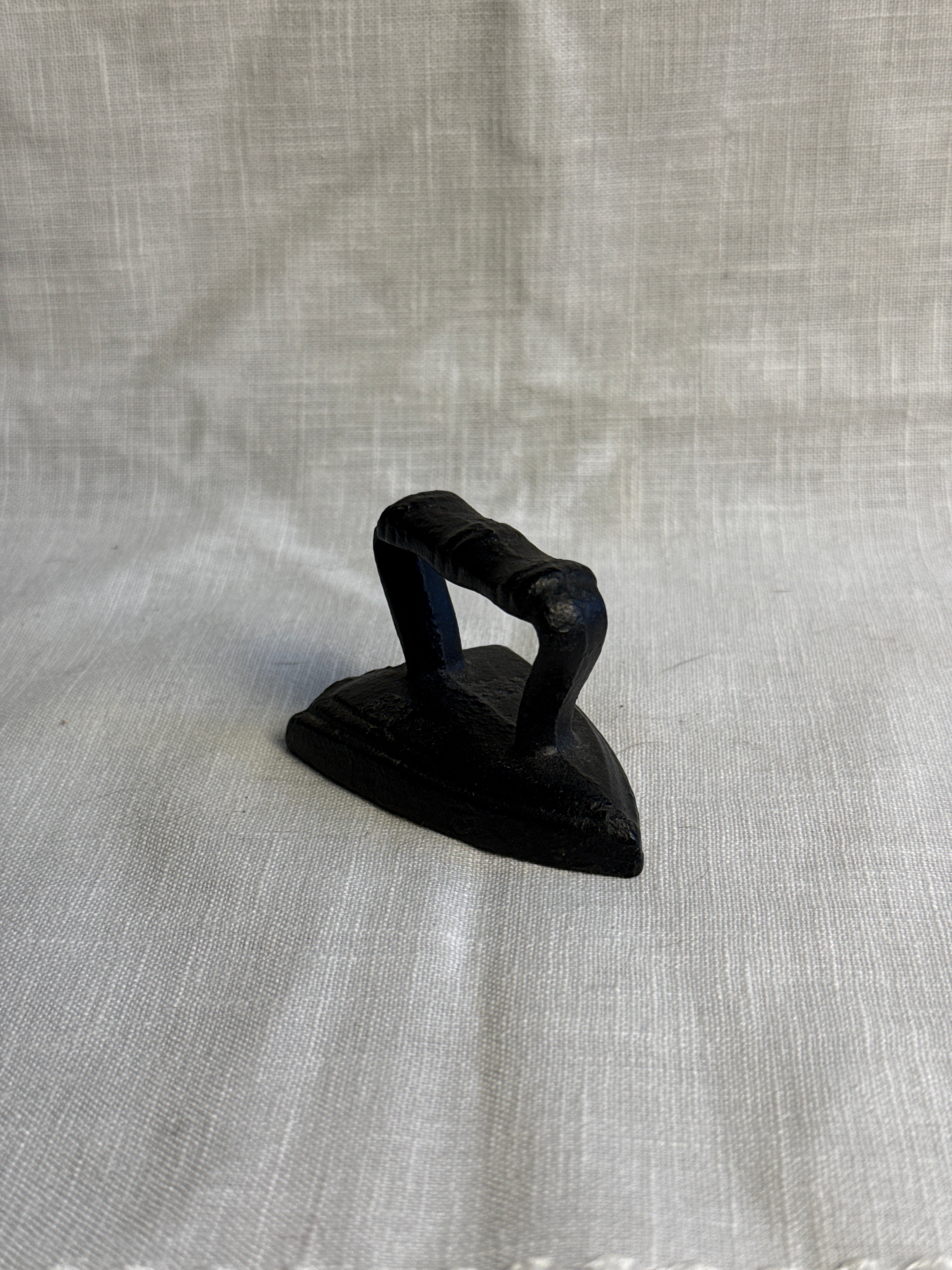 Small Decorative Child’s Sad Iron 5