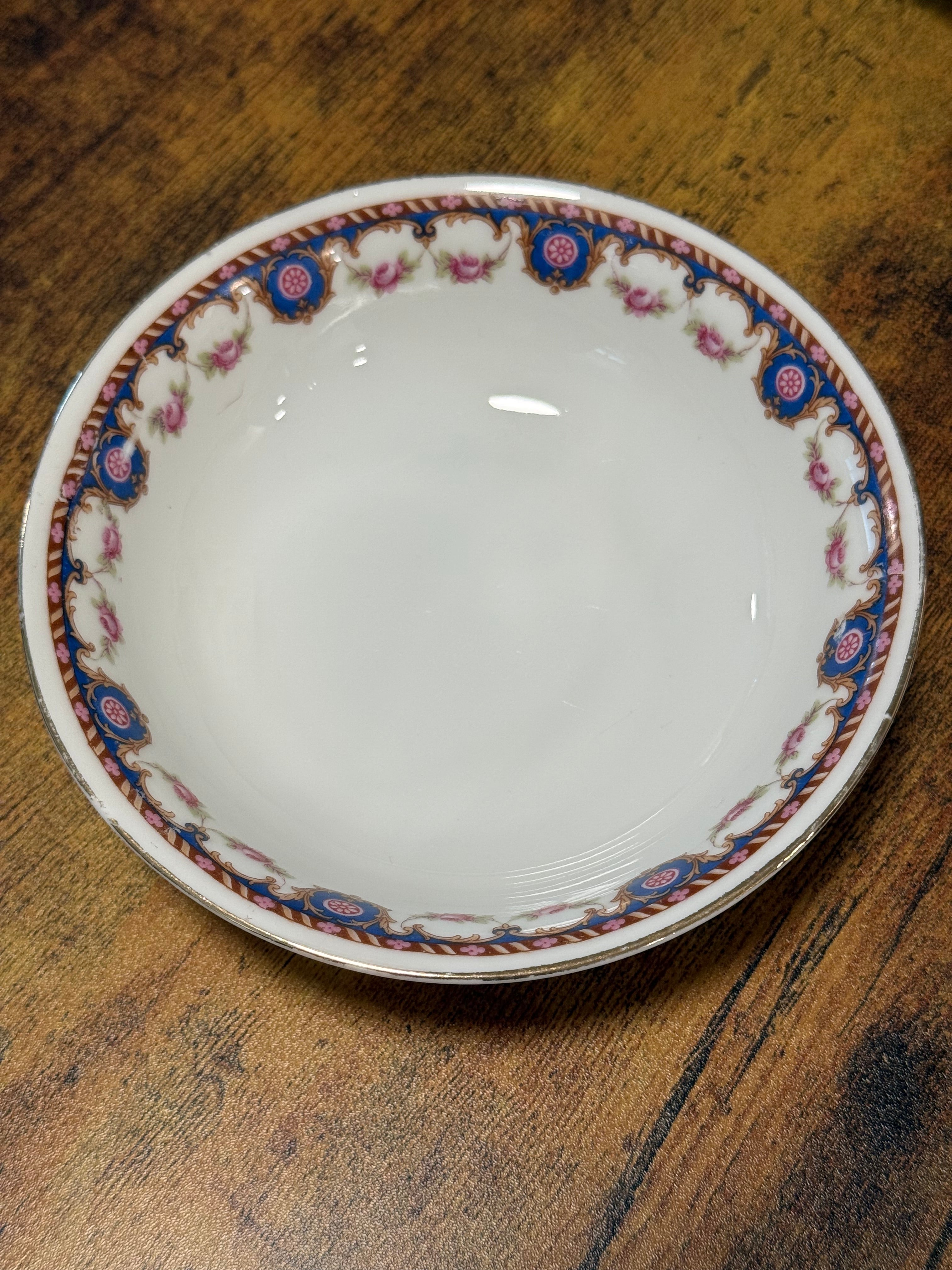 Czech White Block JLB 5.5” Bowl