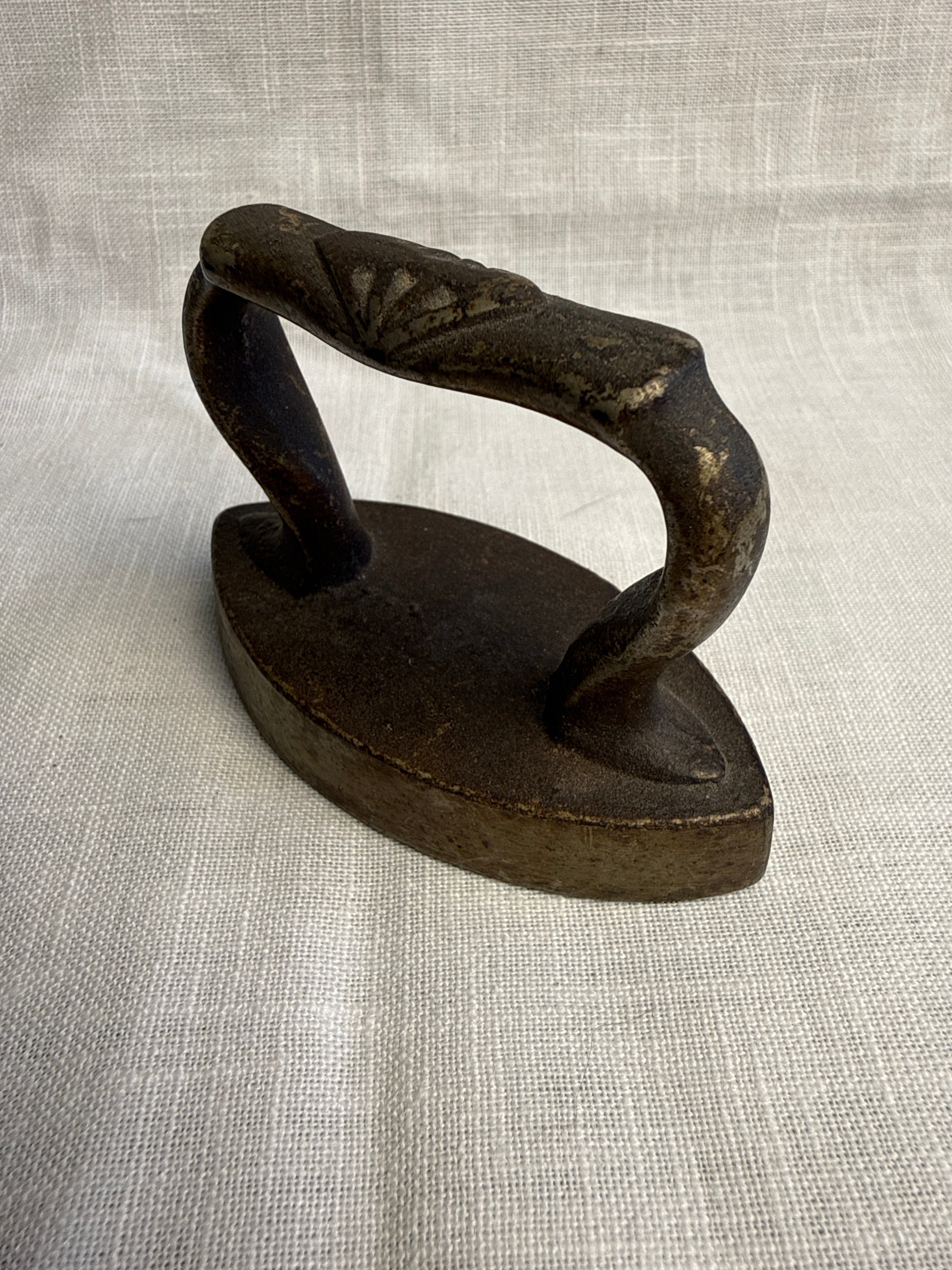 Small Decorative Child’s Sad Iron 7