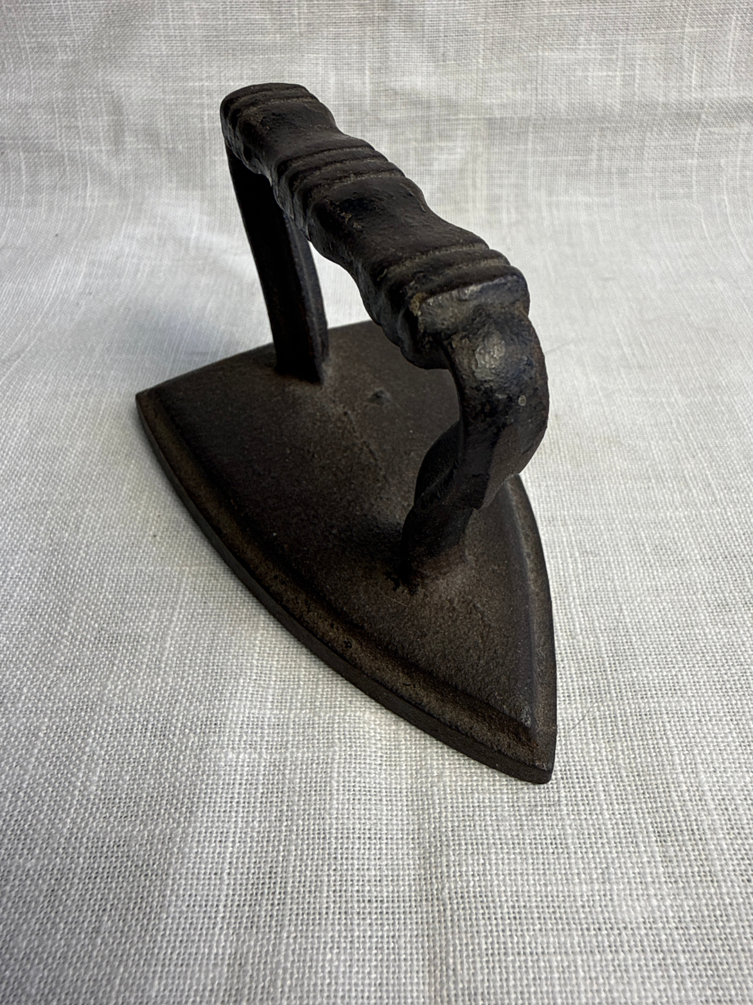 Small Decorative Child’s Sad Iron 10