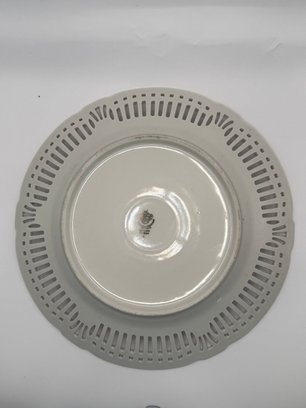 Vintage WWII US Zone 8 Schwarzenhammer Bavaria Pierced Floral 10.5" Plate