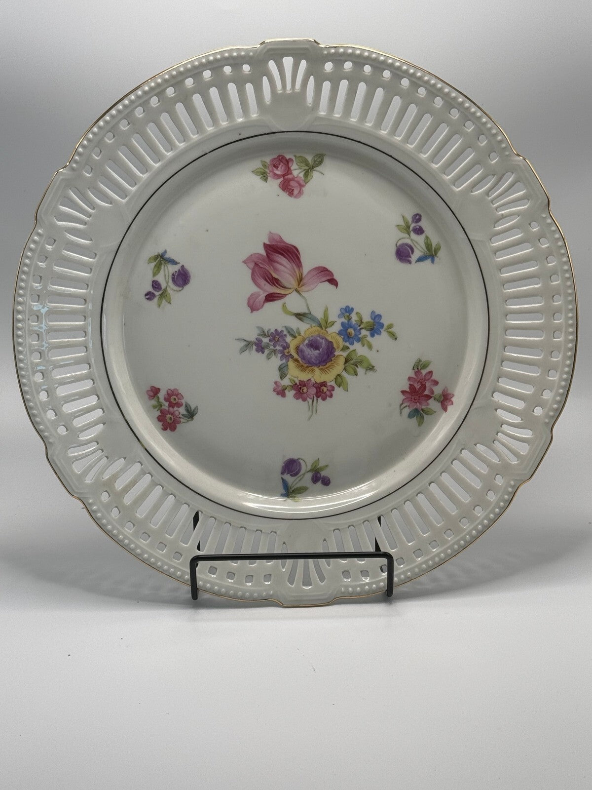 Vintage WWII US Zone 8 Schwarzenhammer Bavaria Pierced Floral 10.5" Plate